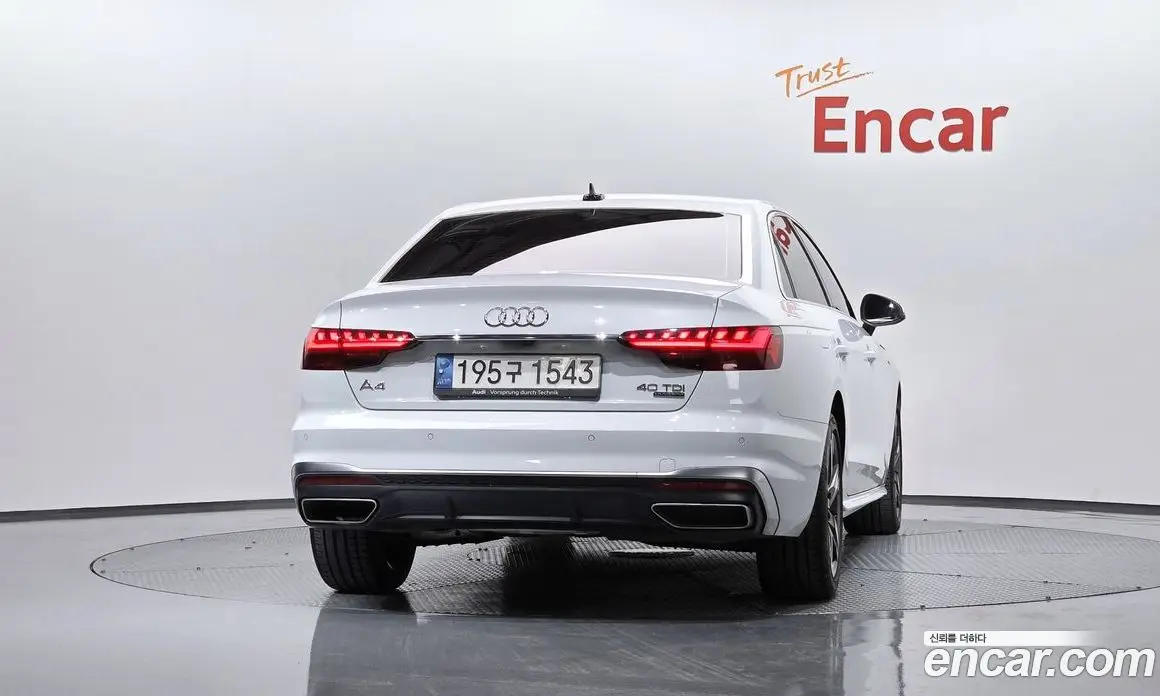 Audi A4 2021 2.0 автомат (гидро), фото 3