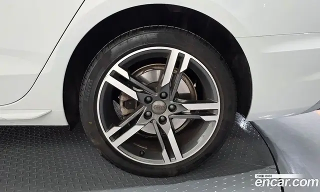 Audi A4 2021 2.0 автомат (гидро), миниатюра 6