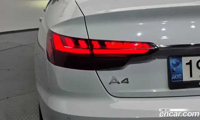 Audi A4 2021 2.0 автомат (гидро), миниатюра 8