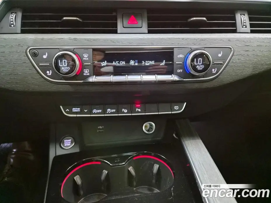 Audi A4 2023 2.0 автомат (гидро), фото 16