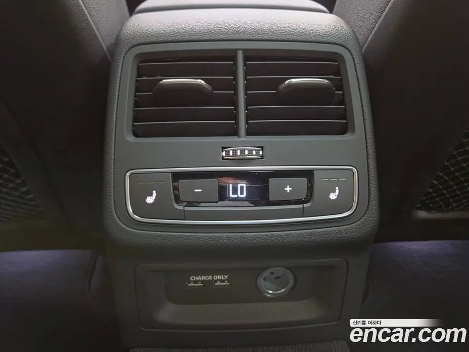 Audi A4 2023 2.0 автомат (гидро), фото 19