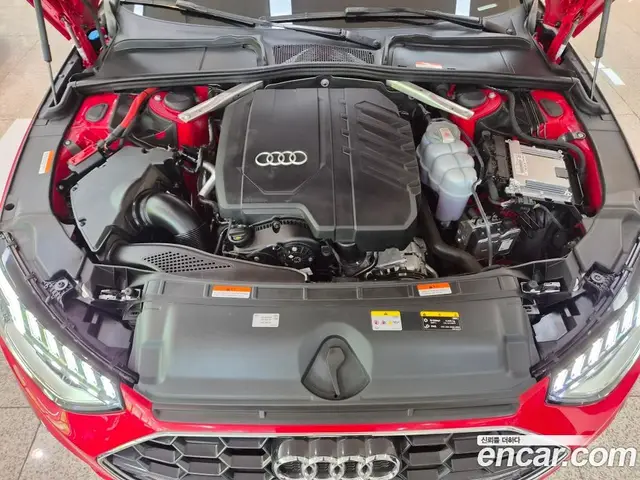 Audi A4 2023 2.0 автомат (гидро), миниатюра 6