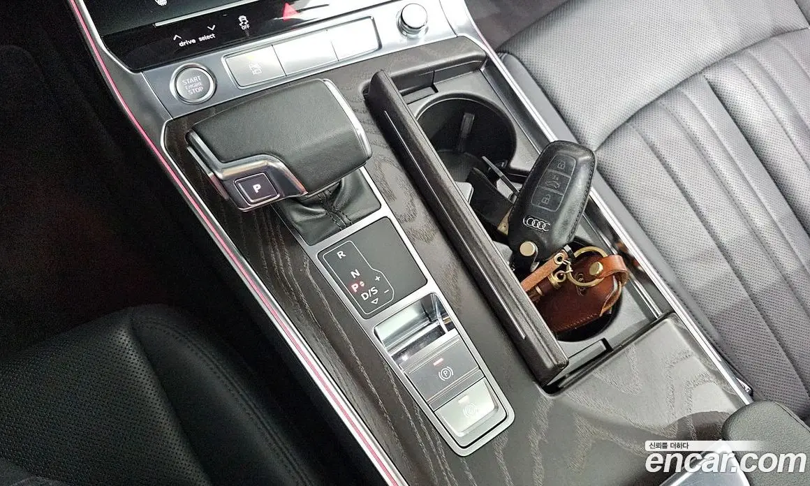 Audi A6 2019 2.0 автомат (гидро), фото 12