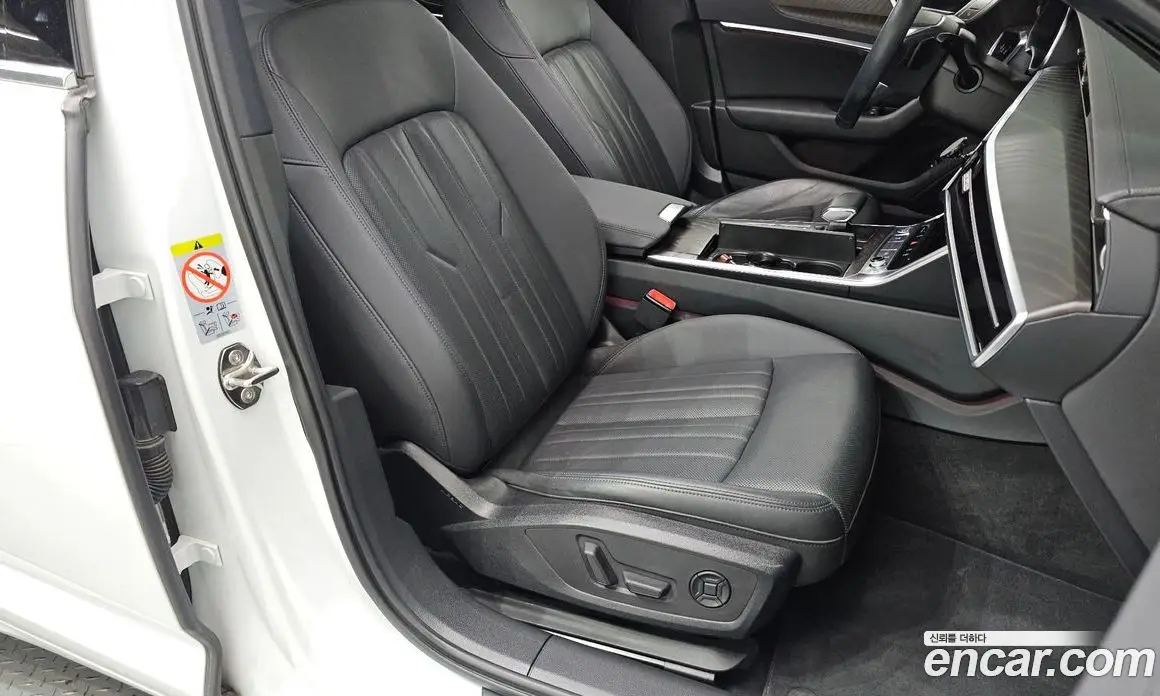 Audi A6 2019 2.0 автомат (гидро), фото 17