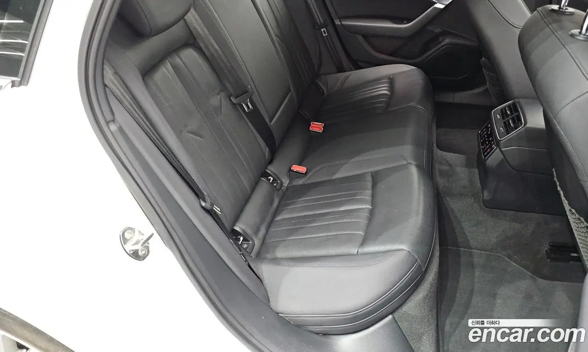 Audi A6 2019 2.0 автомат (гидро), фото 18