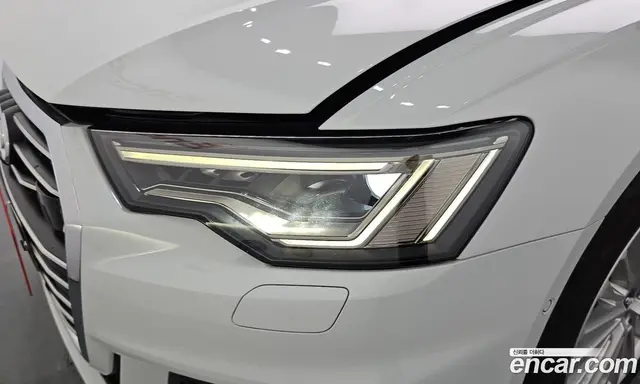 Audi A6 2019 2.0 автомат (гидро), миниатюра 8