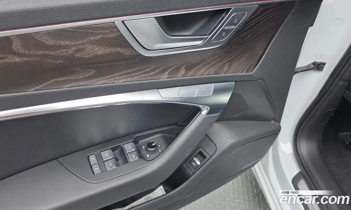 Audi A6 2019 2.0 автомат (гидро), фото 13