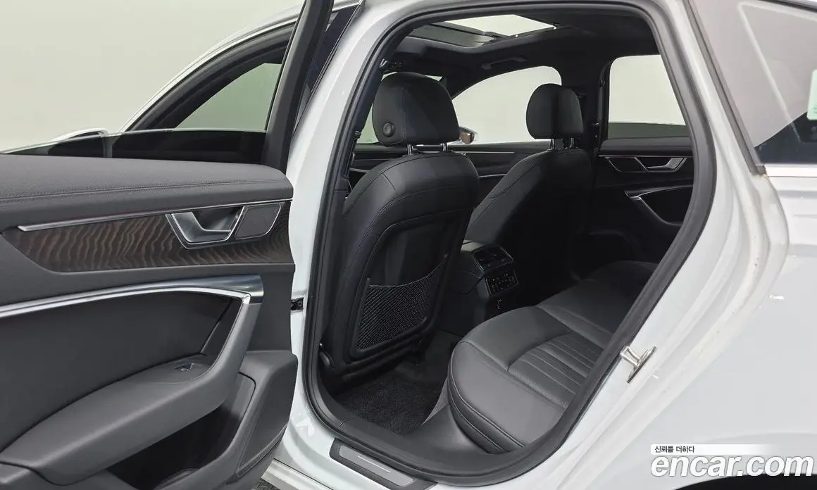 Audi A6 2019 2.0 автомат (гидро), фото 17