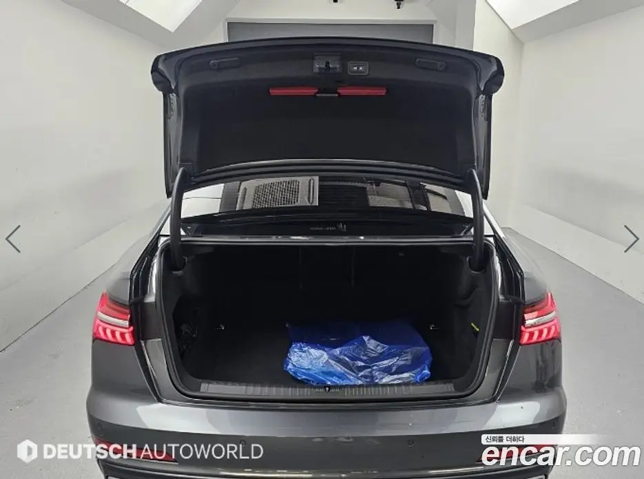 Audi A6 2020 2.0 автомат (гидро), фото 19