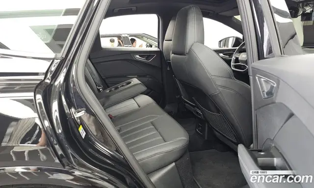 Audi Q4 e-tron 2022 0.2 автомат (гидро), миниатюра 12