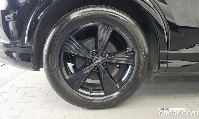 Audi Q4 e-tron 2022 0.2 автомат (гидро), миниатюра 5
