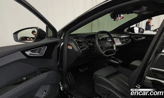 Audi Q4 e-tron 2022 0.2 автомат (гидро), миниатюра 10