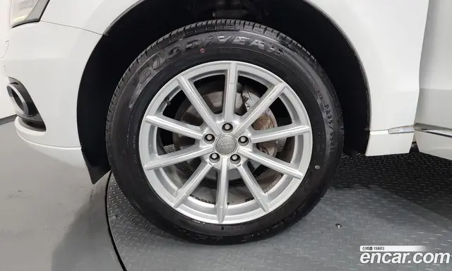 Audi Q5 2016 2.0 автомат (гидро), миниатюра 5