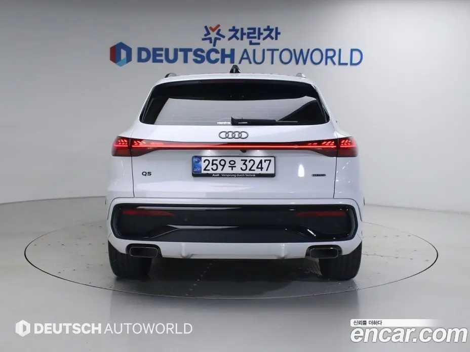 Audi Q5 2025 2.0 автомат (гидро), фото 4