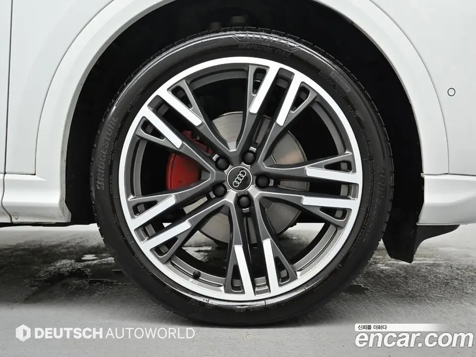 Audi Q5 2025 2.0 автомат (гидро), фото 5