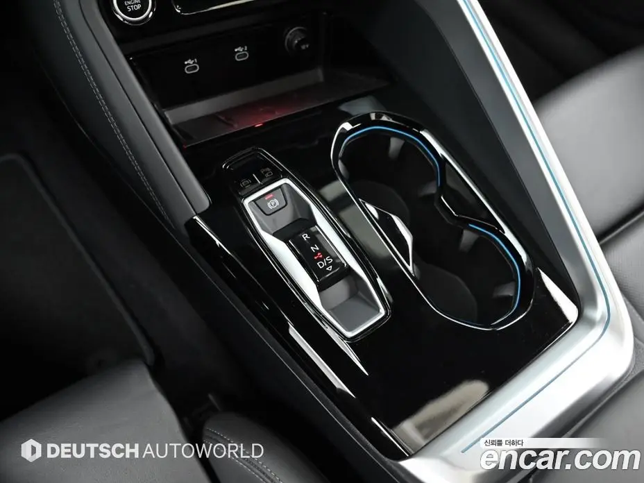 Audi Q5 2025 2.0 автомат (гидро), фото 9