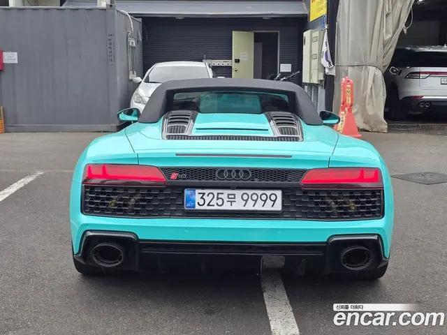 Audi R8 2021 5.2 автомат (гидро), миниатюра 5