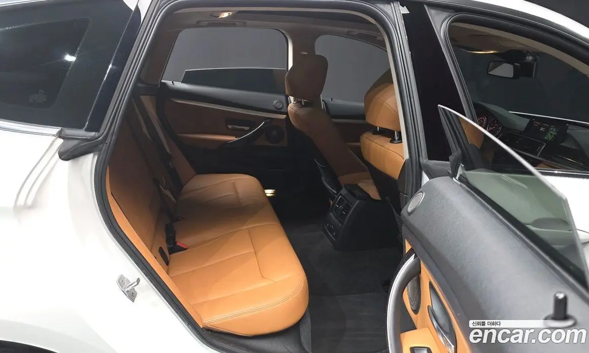 BMW 3 серия 2018 2.0 автомат (гидро), фото 12