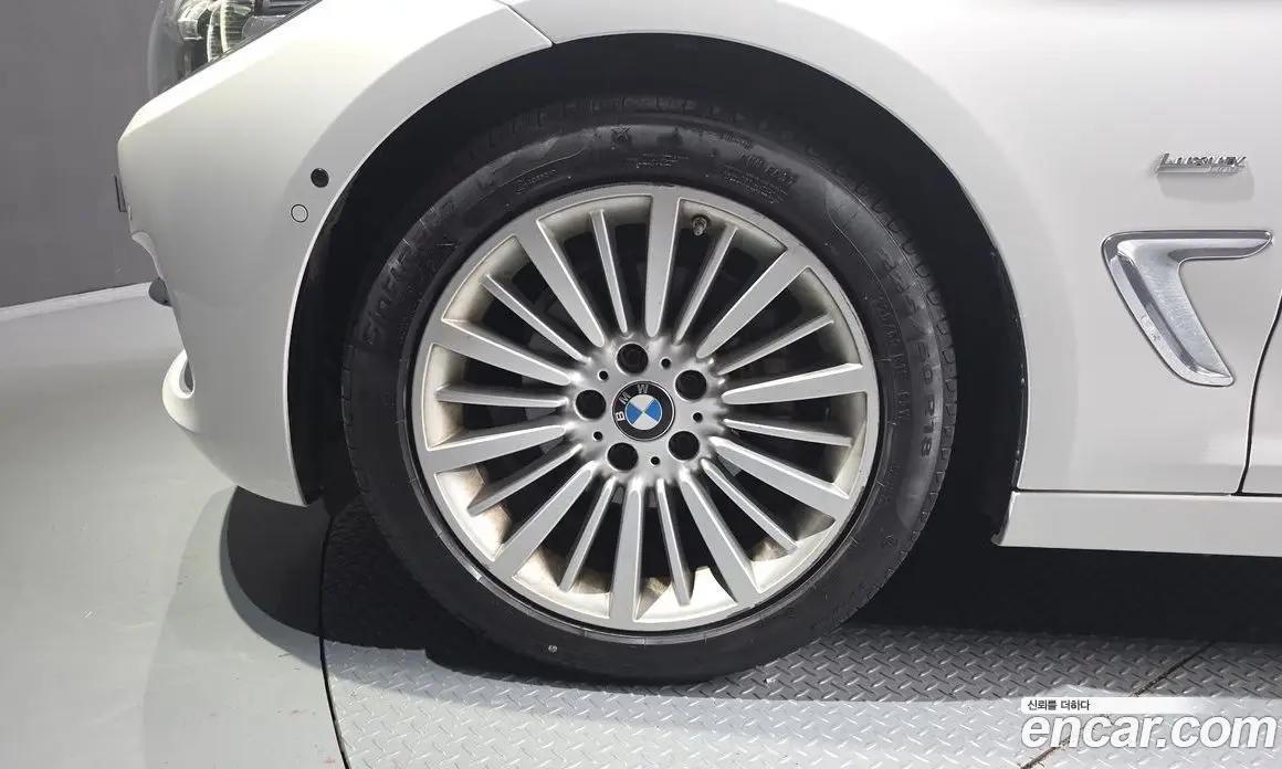 BMW 3 серия 2018 2.0 автомат (гидро), фото 5