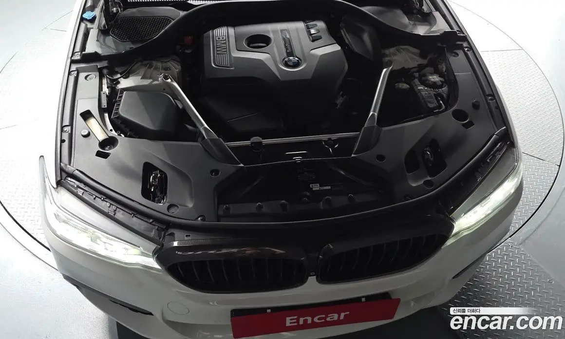 BMW 5 серия 2018 2.0 автомат (гидро), фото 5