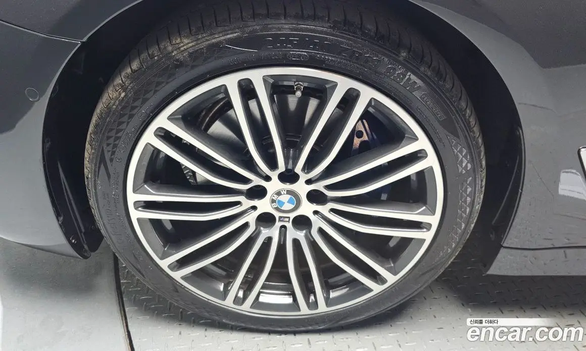 BMW 5 серия 2019 2.0 автомат (гидро), фото 4