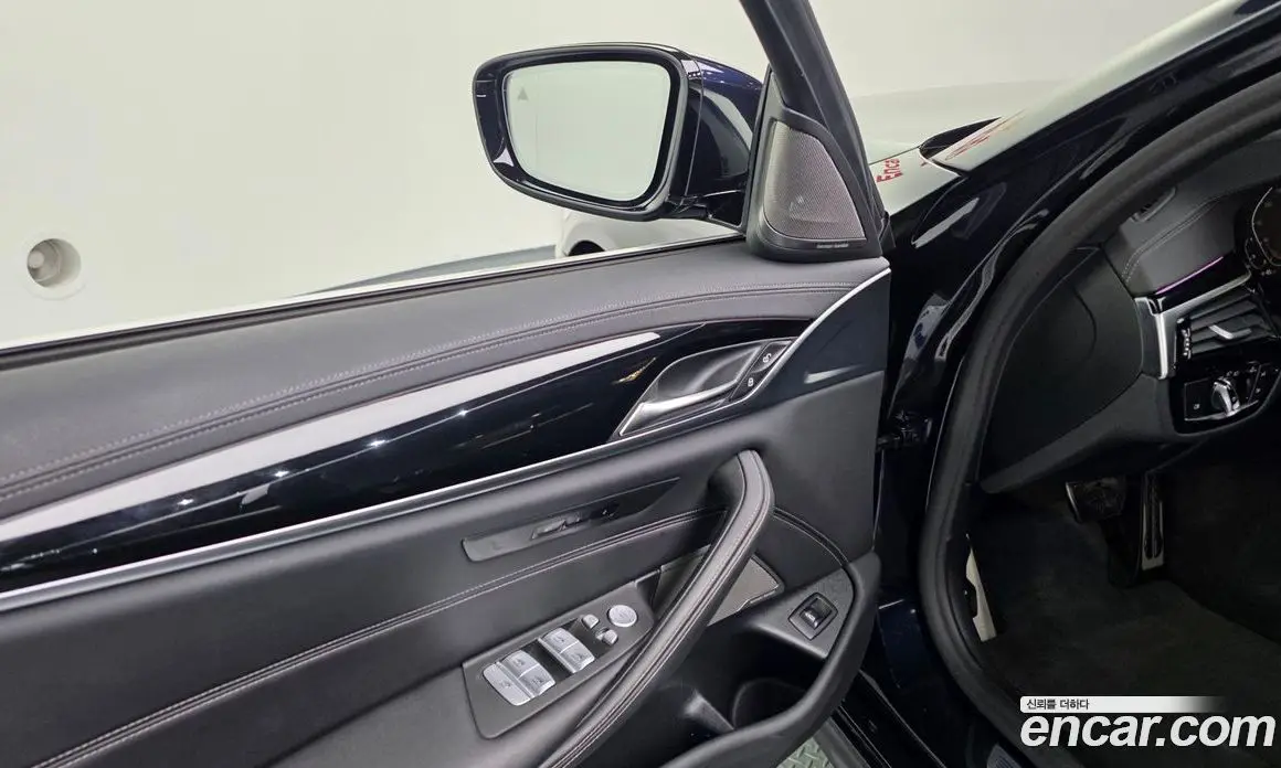 BMW 5 серия 2021 2.0 автомат (гидро), фото 38