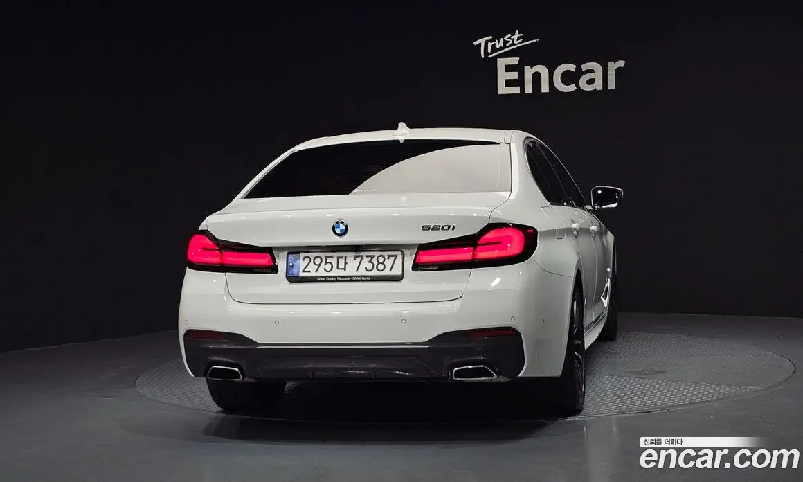 BMW 5 серия 2023 2.0 автомат (гидро), фото 4