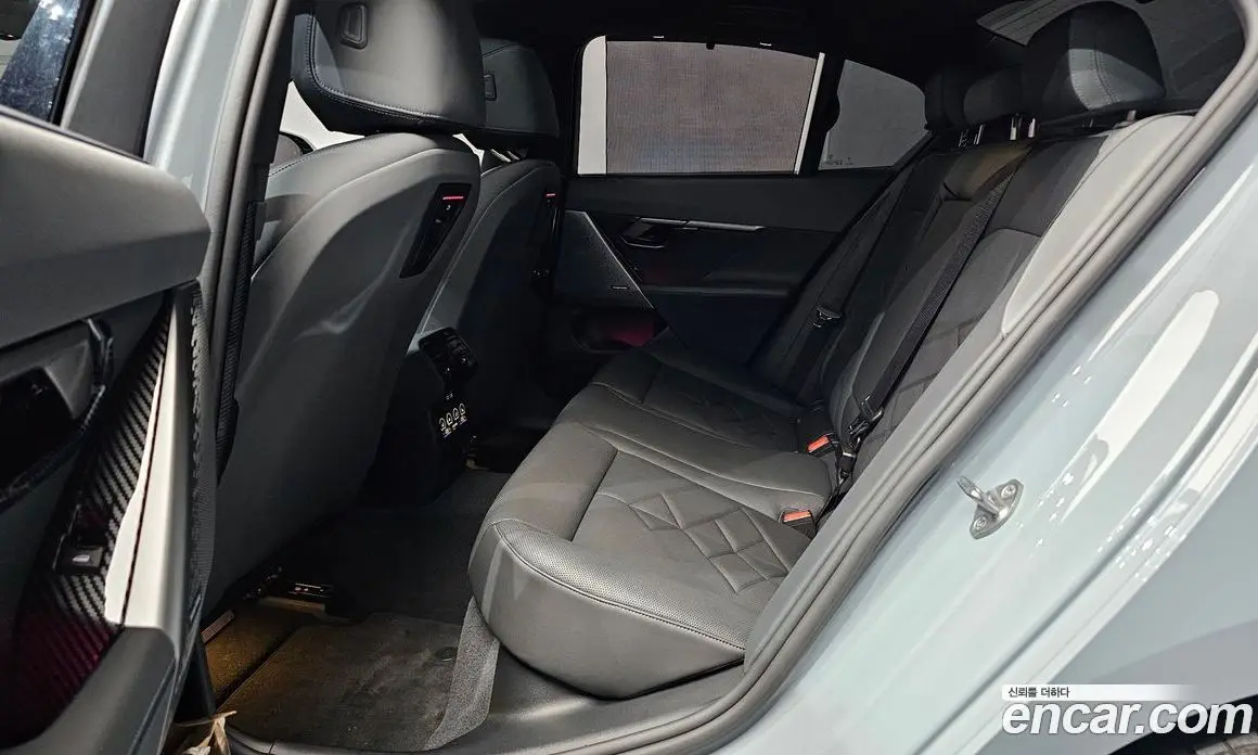 BMW 5 серия 2024 2.0 автомат (гидро), фото 16