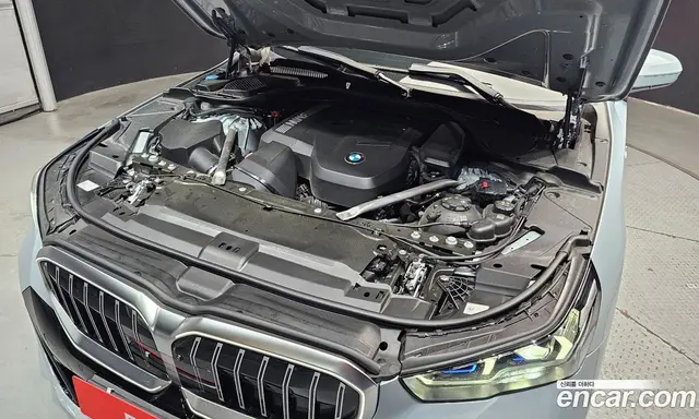 BMW 5 серия 2024 2.0 автомат (гидро), миниатюра 6