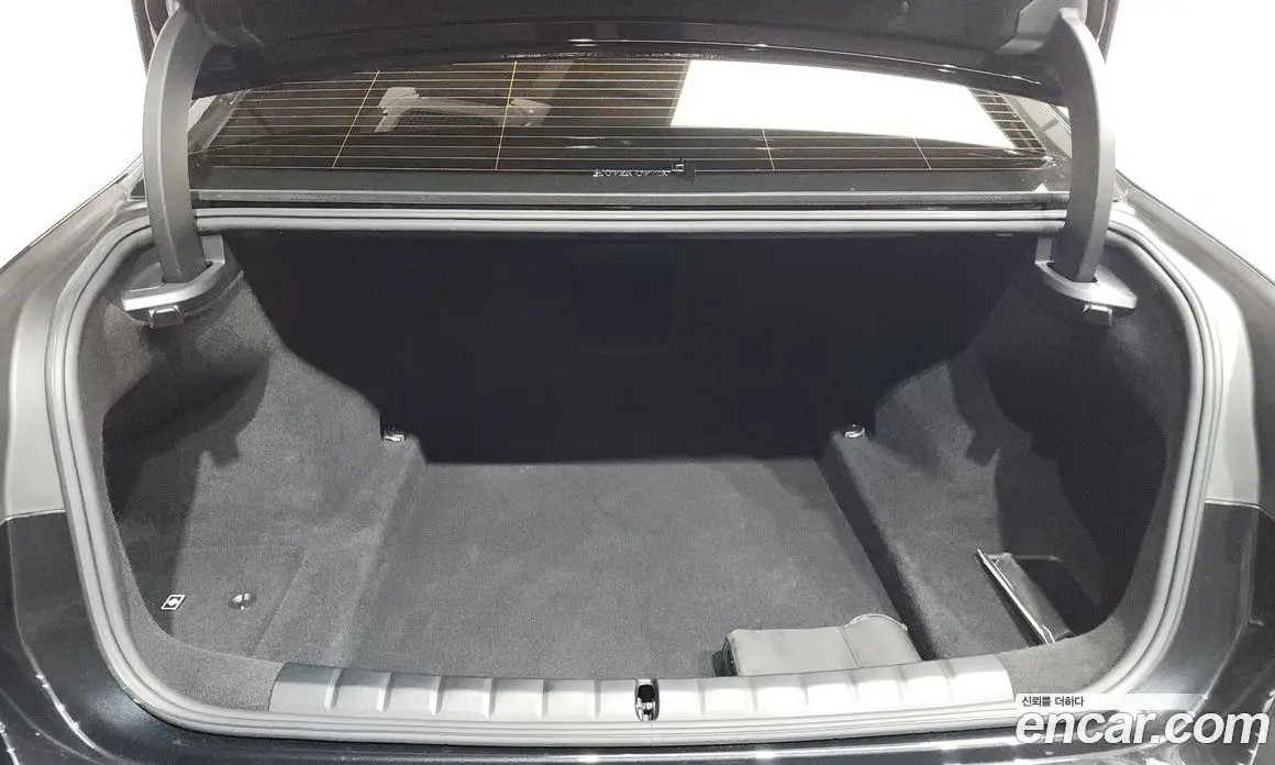 BMW 7 серия 2023 3.0 автомат (гидро), фото 24