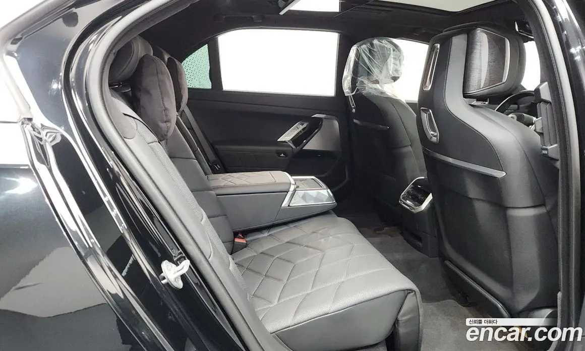 BMW 7 серия 2023 3.0 автомат (гидро), фото 26