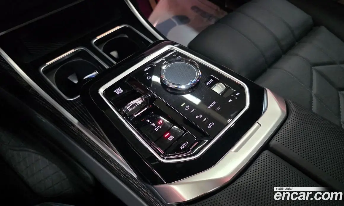 BMW 7 серия 2024 3.0 автомат (гидро), фото 15