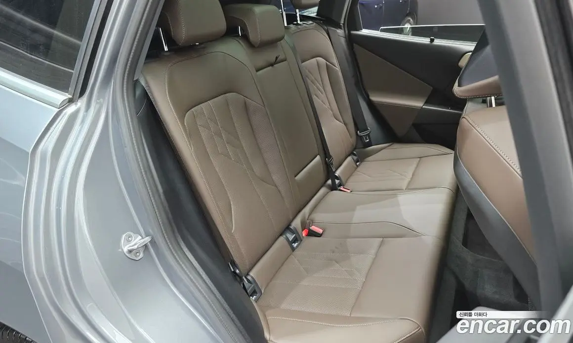 BMW X3 2025 2.0 автомат (гидро), фото 18