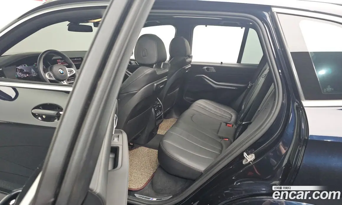 BMW X5 2022 3.0 автомат (гидро), фото 17