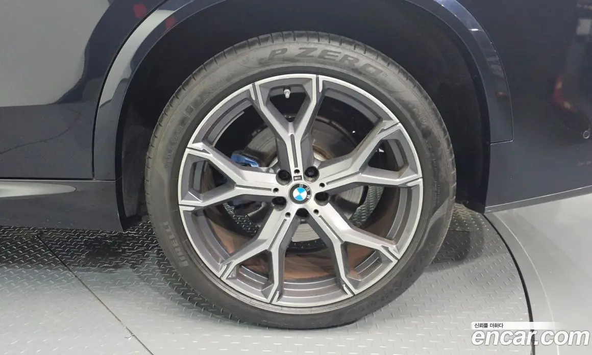 BMW X5 2022 3.0 автомат (гидро), фото 6