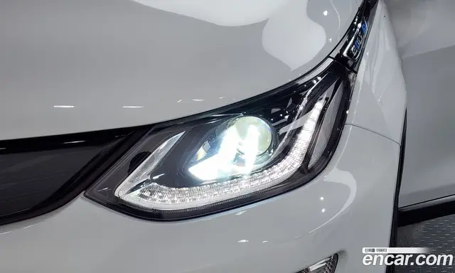Chevrolet Bolt EV 2018 0.2 автомат (гидро), миниатюра 8
