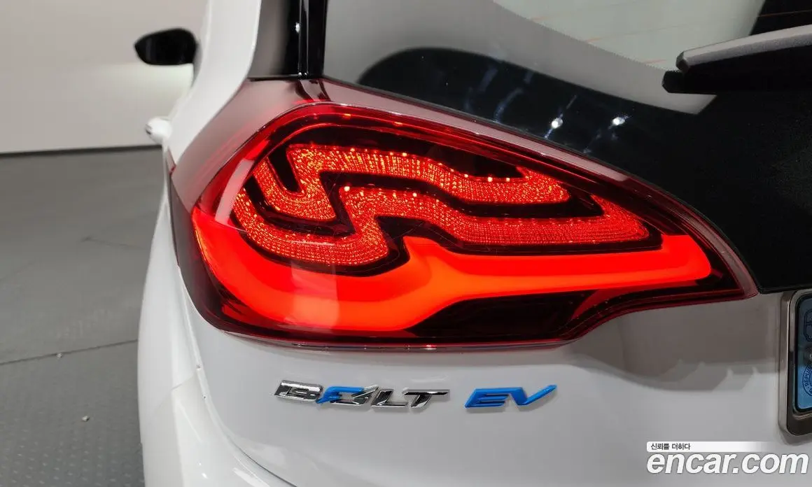 Chevrolet Bolt EV 2018 0.2 автомат (гидро), фото 9