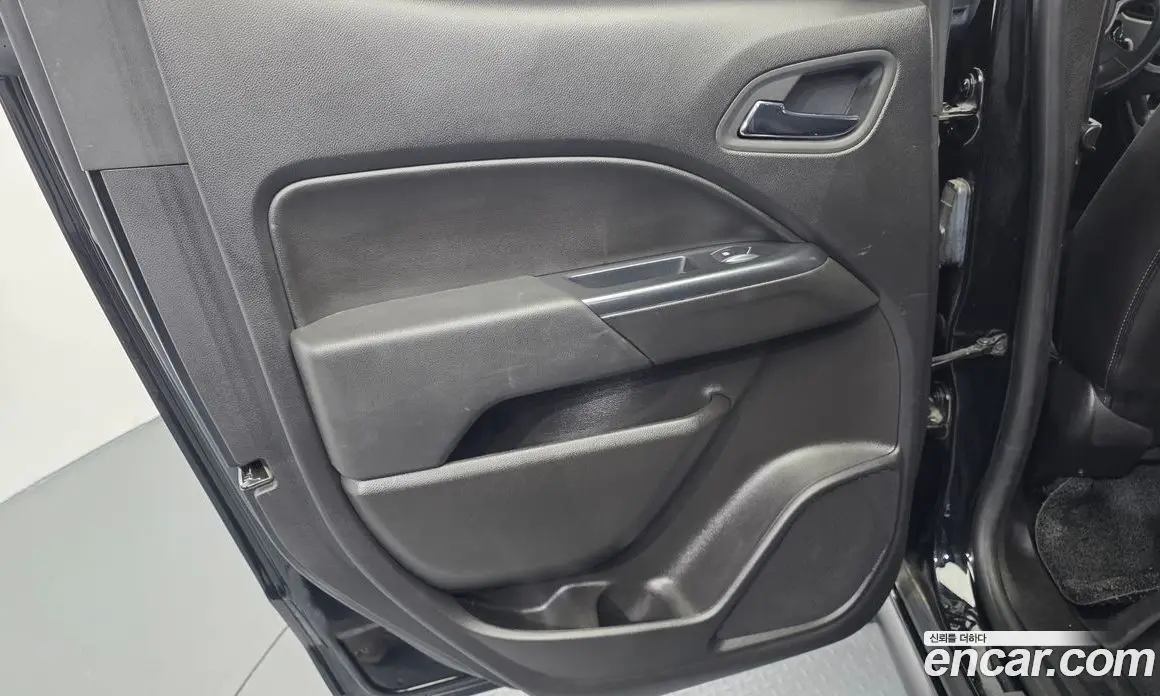 Chevrolet Colorado 2021 3.6 автомат (гидро), фото 15