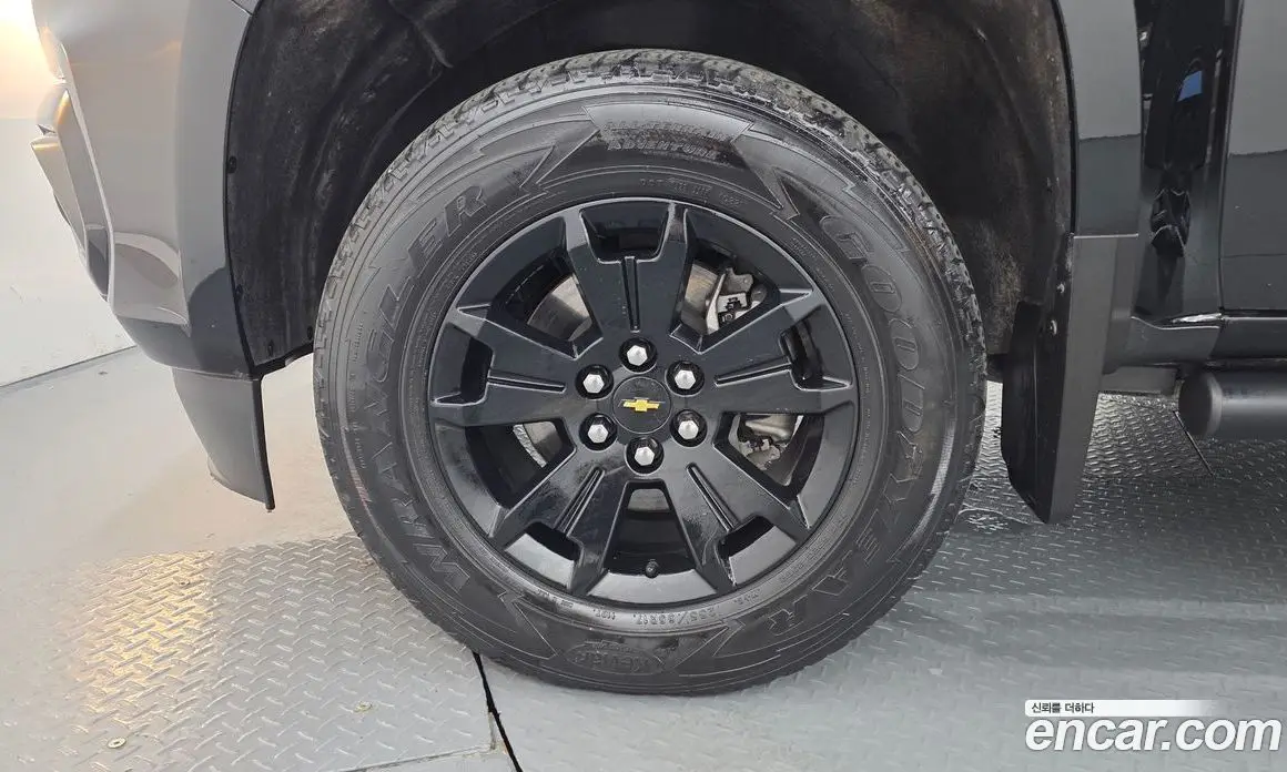Chevrolet Colorado 2021 3.6 автомат (гидро), фото 5