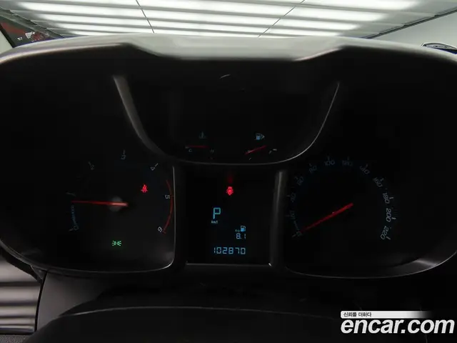 Chevrolet Orlando 2011 1.6 автомат (гидро), миниатюра 9