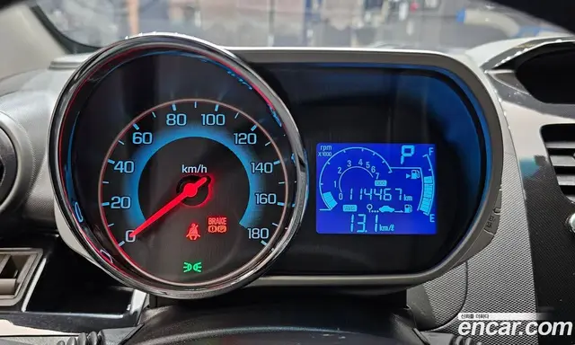 Chevrolet Spark 2015 1.0 автомат (гидро), миниатюра 11
