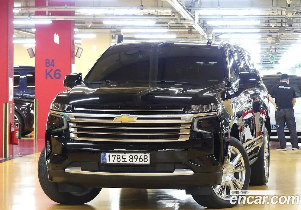 Chevrolet Surburban 2021 6.2 автомат (гидро), фото 3
