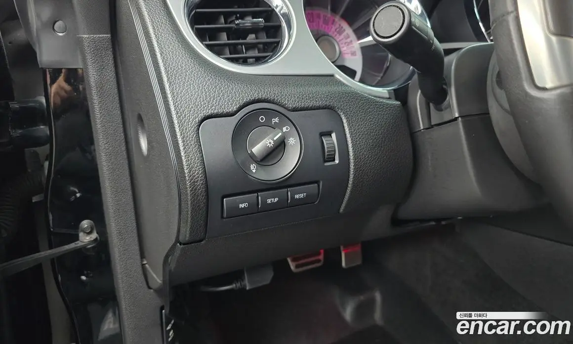 Ford Mustang 2010 3.7 автомат (гидро), фото 18