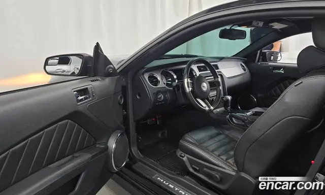 Ford Mustang 2010 3.7 автомат (гидро), миниатюра 10