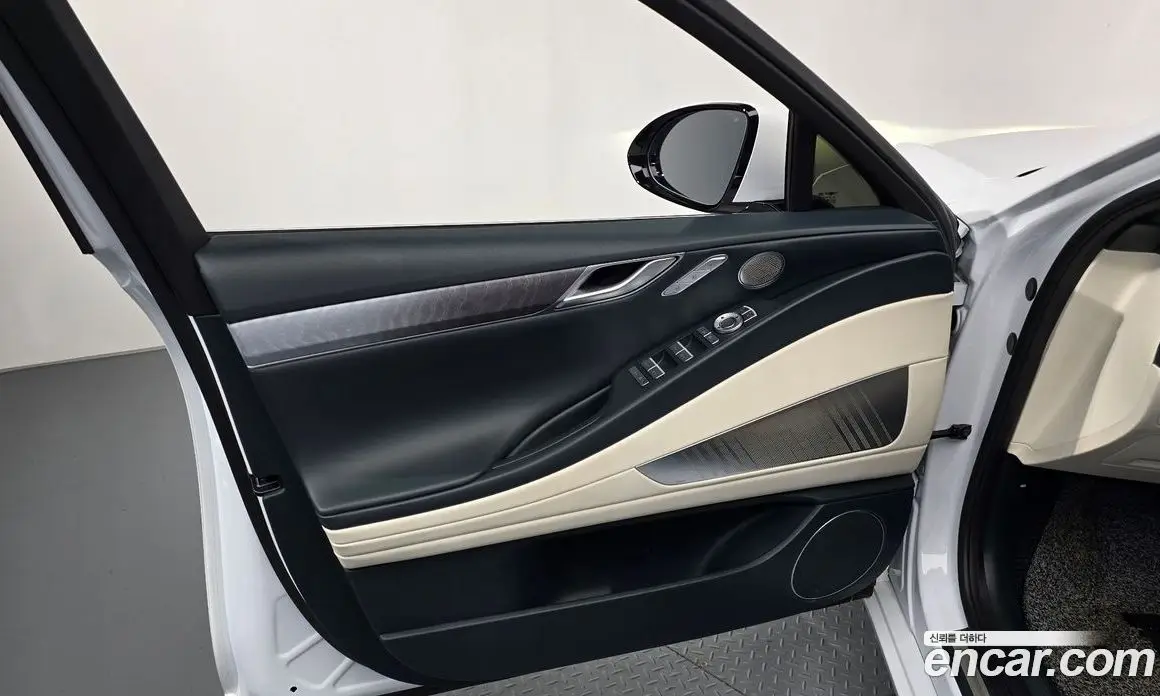 Genesis G80 2022 0.2 автомат (гидро), фото 13