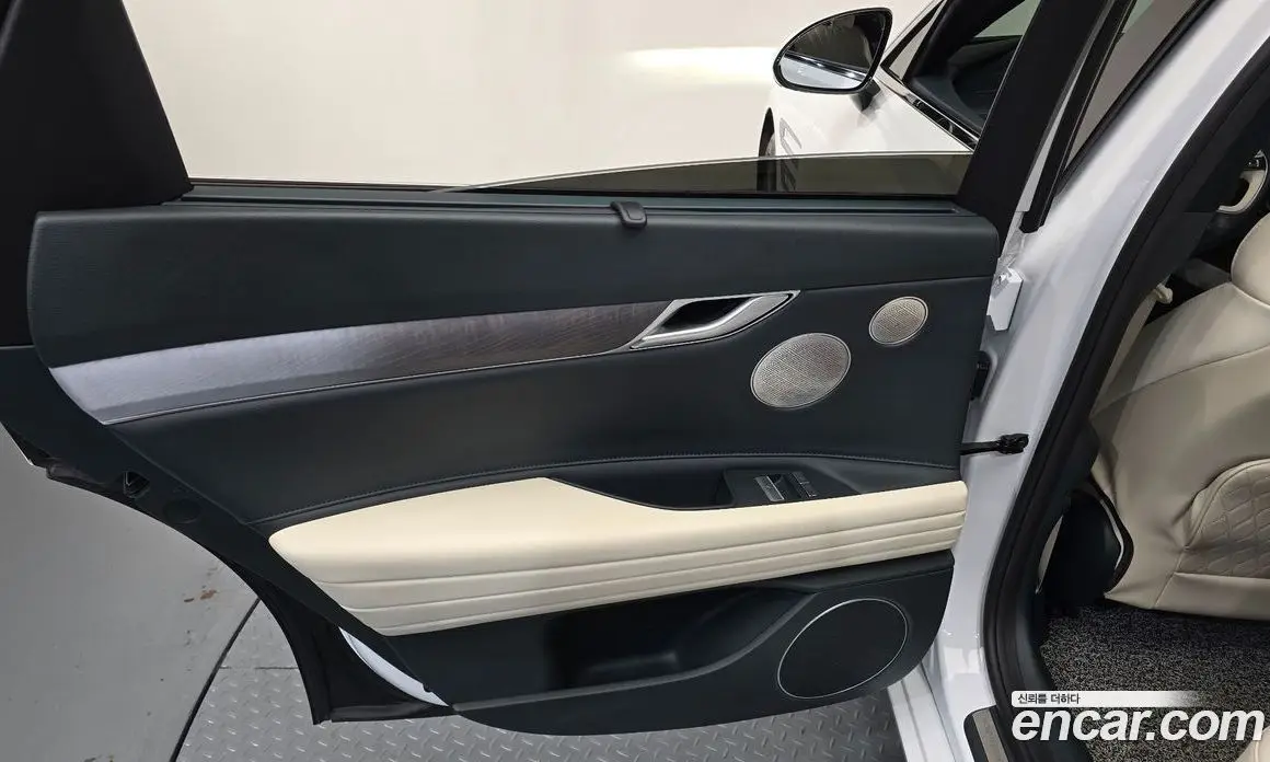 Genesis G80 2022 0.2 автомат (гидро), фото 14