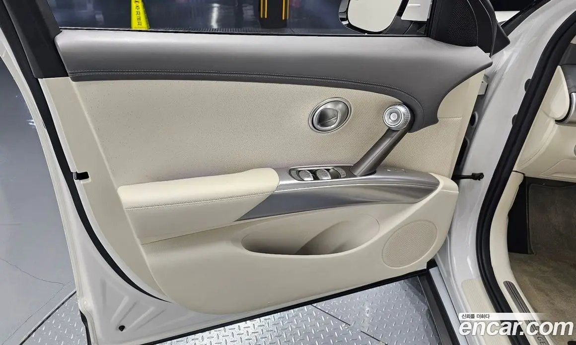 Genesis GV60 2022 0.1 автомат (гидро), фото 13