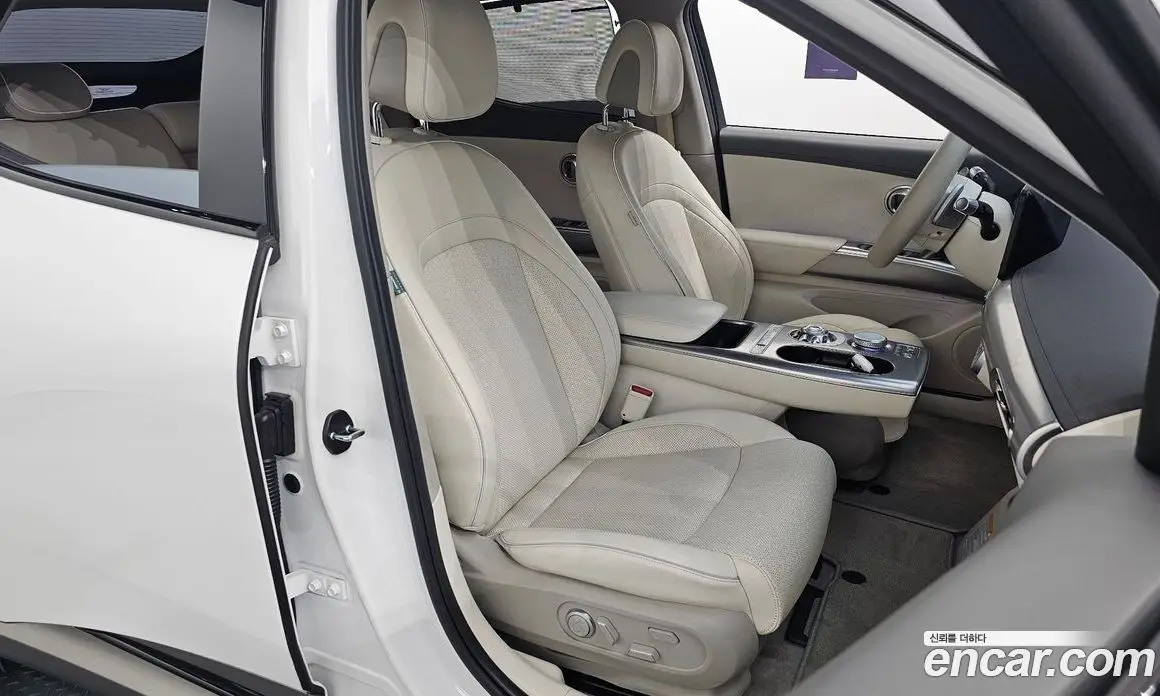 Genesis GV60 2022 0.1 автомат (гидро), фото 15