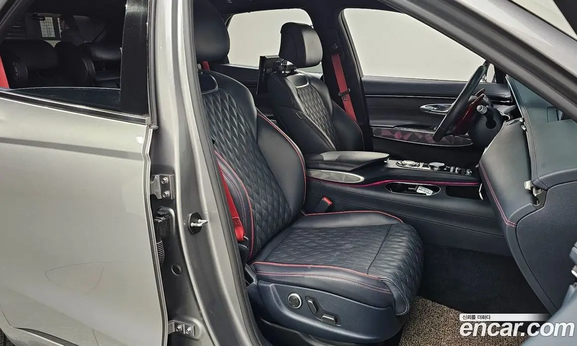 Genesis GV70 2021 2.5 автомат (гидро), фото 15