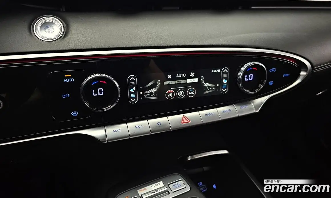 Genesis GV70 2021 2.2 автомат (гидро), фото 32